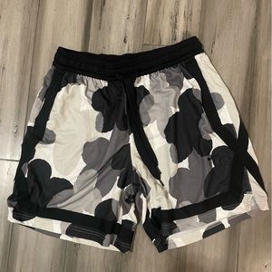 Nike lose fit basketball shorts for woman
